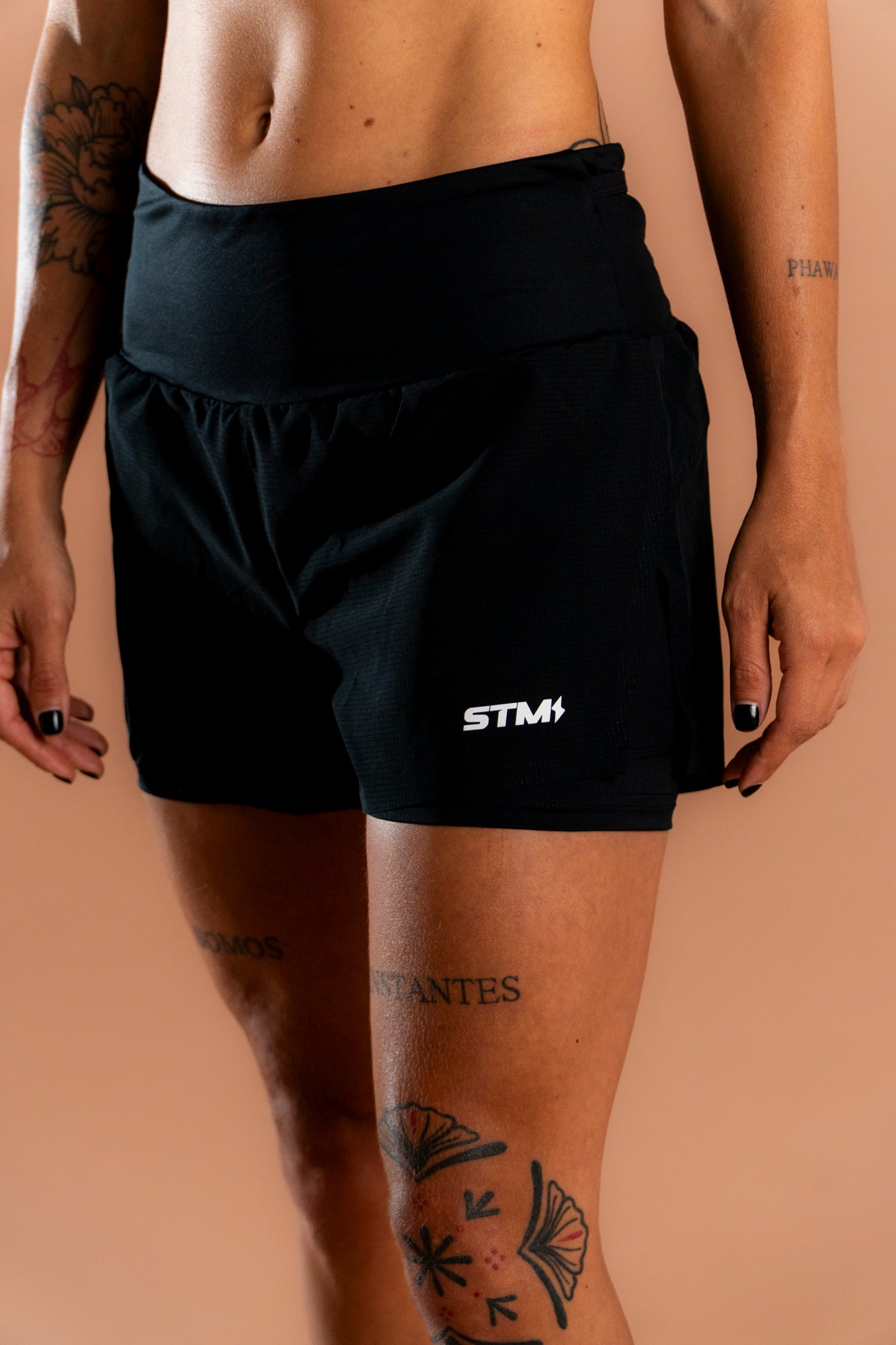 Pantaloneta Running STM Mujer - vista 3